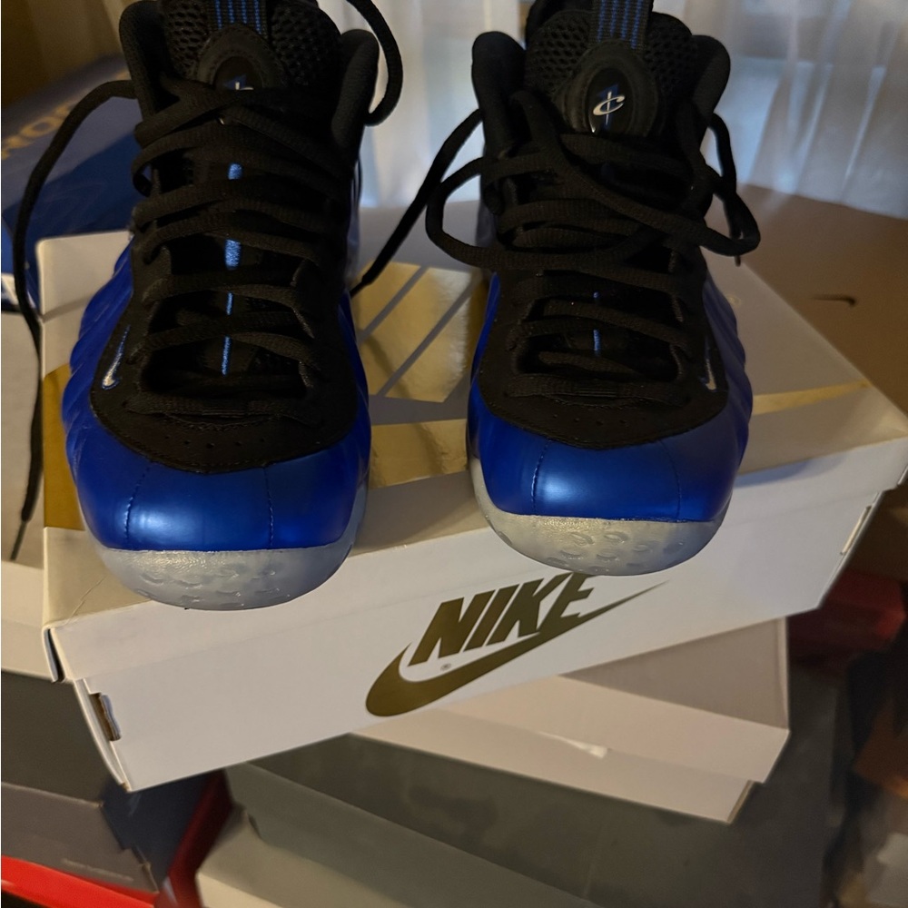 Nike Kids Royal Blue and Black Foamposite-Style Sneakers